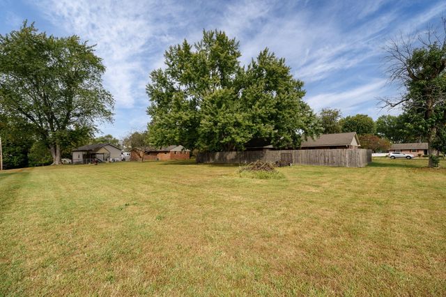 120 Windmere Drive 120 Windmere Drive, Troy, OH 45373