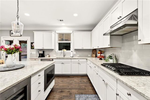 181 Marlow Drive, Woodstock, GA 30188