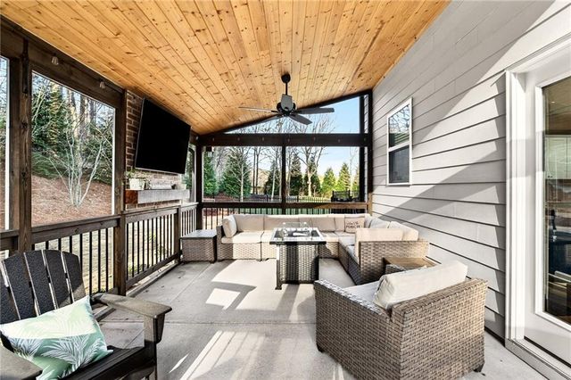 181 Marlow Drive, Woodstock, GA 30188