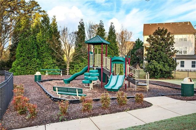 181 Marlow Drive, Woodstock, GA 30188