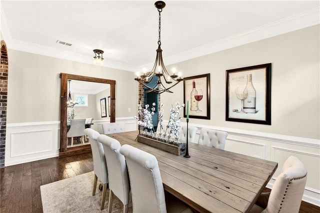 181 Marlow Drive, Woodstock, GA 30188