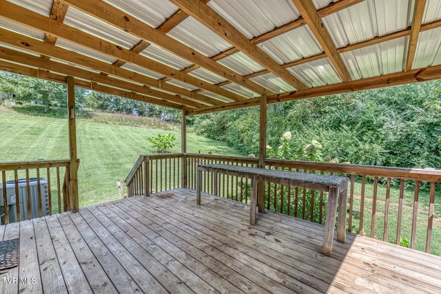 30 Ebenezer Loop, Chuckey, TN 37641
