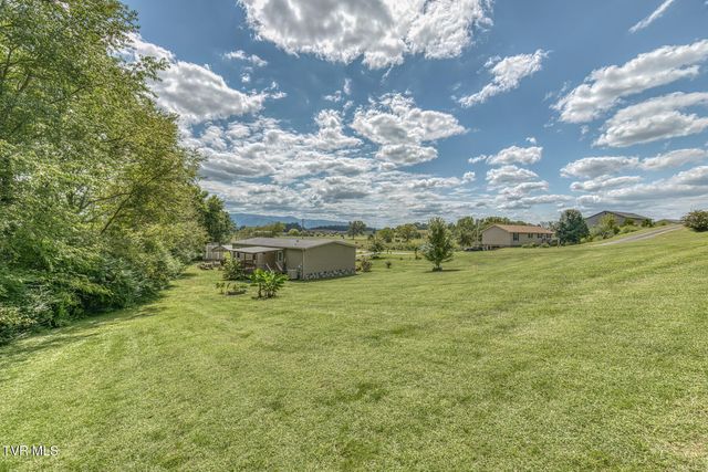 30 Ebenezer Loop, Chuckey, TN 37641