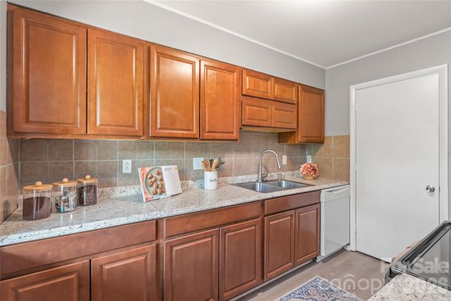 9156 Black Heath Circle B, Charlotte, NC 28214