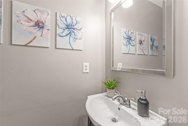 9156 Black Heath Circle B, Charlotte, NC 28214