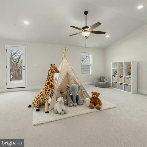 304 SWEETBAY RD, Essex, MD 21221