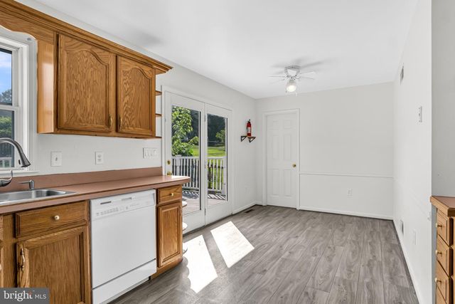 4761 LAWNTARA ST, Harrisburg, PA 17111