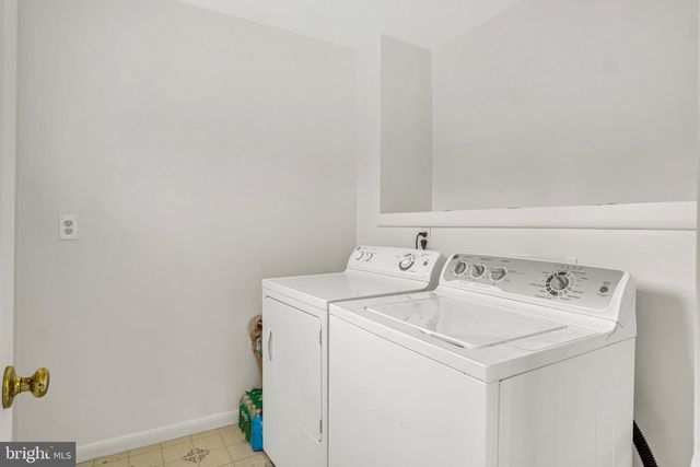 4761 LAWNTARA ST, Harrisburg, PA 17111