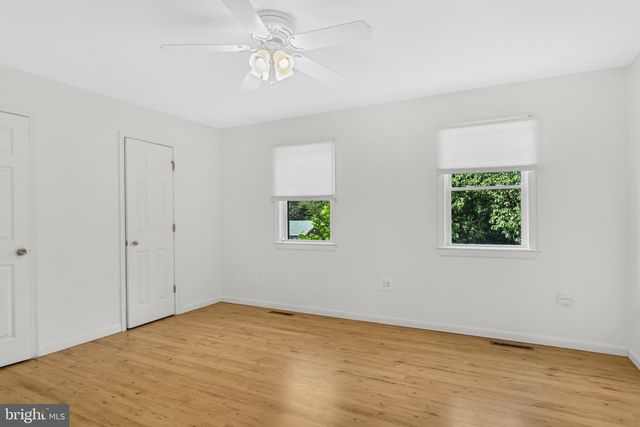 4761 LAWNTARA ST, Harrisburg, PA 17111