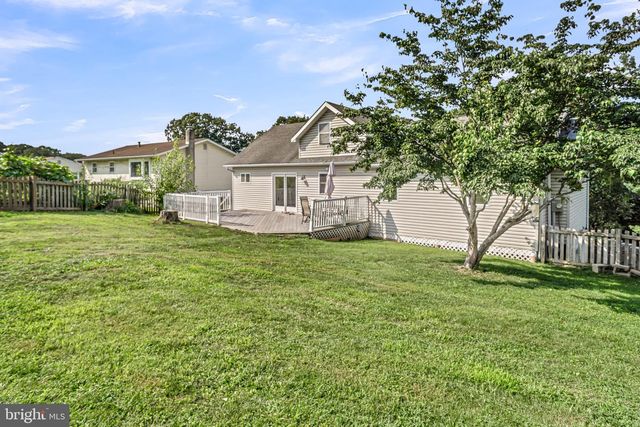 4761 LAWNTARA ST, Harrisburg, PA 17111