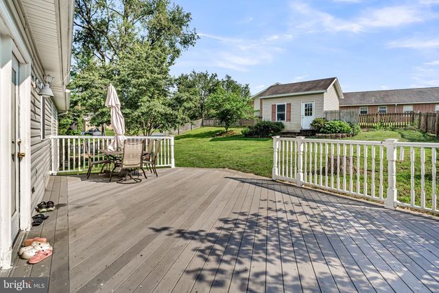 4761 LAWNTARA ST, Harrisburg, PA 17111