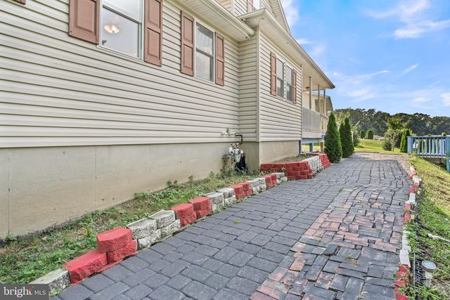 4761 LAWNTARA ST, Harrisburg, PA 17111