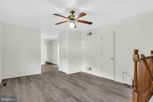 4761 LAWNTARA ST, Harrisburg, PA 17111