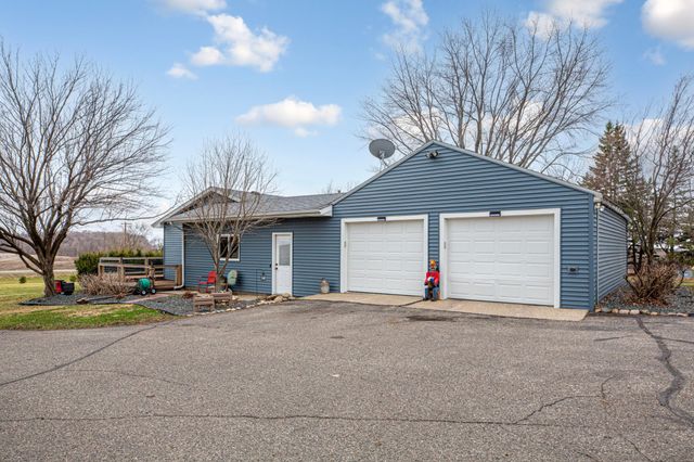 18352 Cannon City Boulevard, Faribault, MN 55021