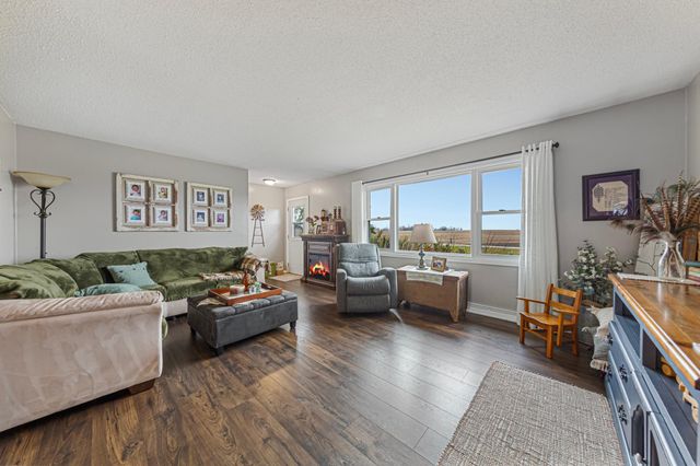 18352 Cannon City Boulevard, Faribault, MN 55021