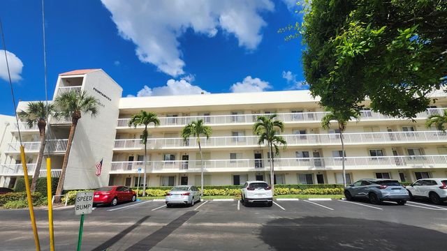 3146 Via Poinciana 414, Lake Worth, FL 33467