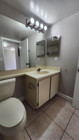 3146 Via Poinciana 414, Lake Worth, FL 33467