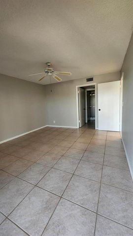 3146 Via Poinciana 414, Lake Worth, FL 33467