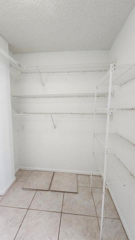 3146 Via Poinciana 414, Lake Worth, FL 33467