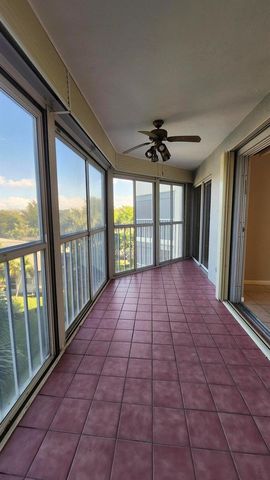3146 Via Poinciana 414, Lake Worth, FL 33467