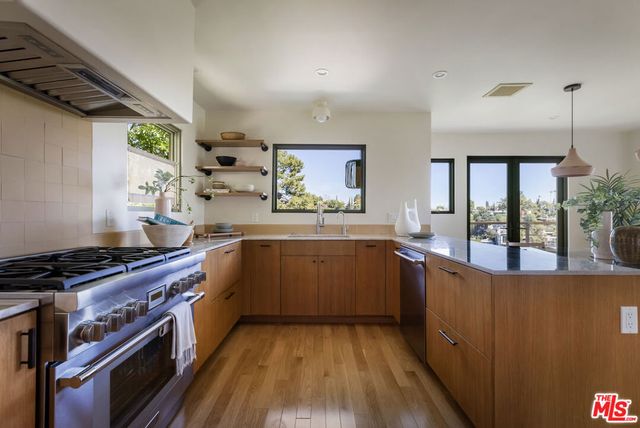 544 Dove Drive, Los Angeles, CA 90065