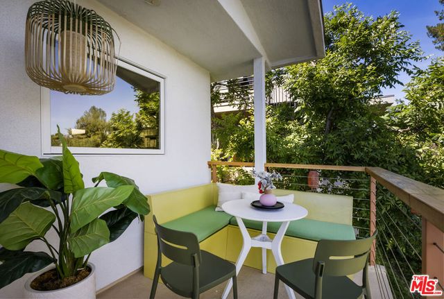 544 Dove Drive, Los Angeles, CA 90065