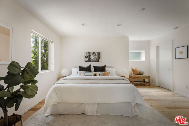 544 Dove Drive, Los Angeles, CA 90065