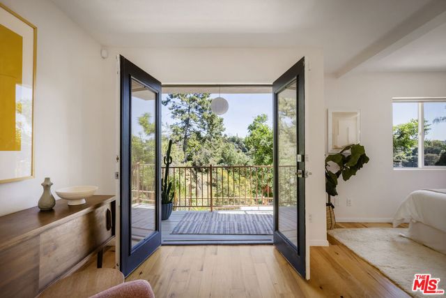 544 Dove Drive, Los Angeles, CA 90065