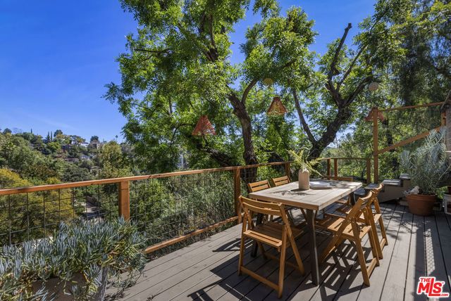 544 Dove Drive, Los Angeles, CA 90065