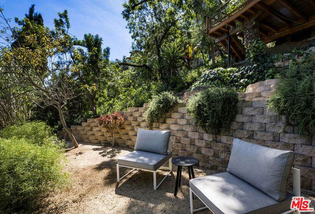 544 Dove Drive, Los Angeles, CA 90065