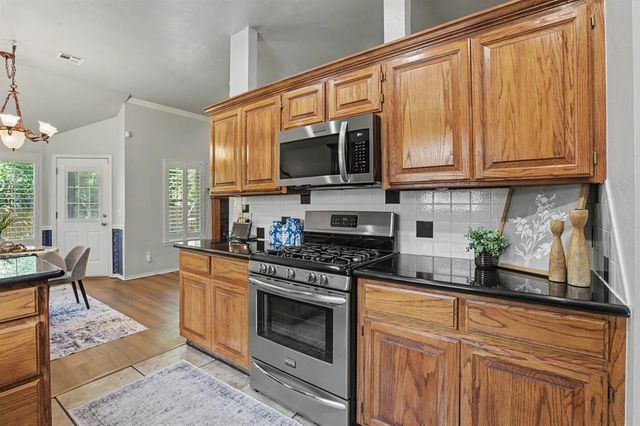 2617 NW 160th Street, Edmond, OK 73013