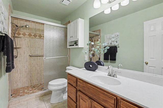 2617 NW 160th Street, Edmond, OK 73013