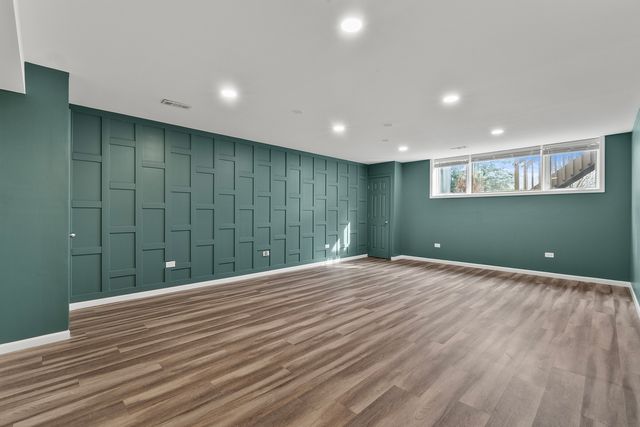 217 Winding Trails Drive, Willow Springs, IL 60480