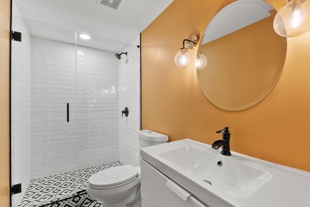 217 Winding Trails Drive, Willow Springs, IL 60480