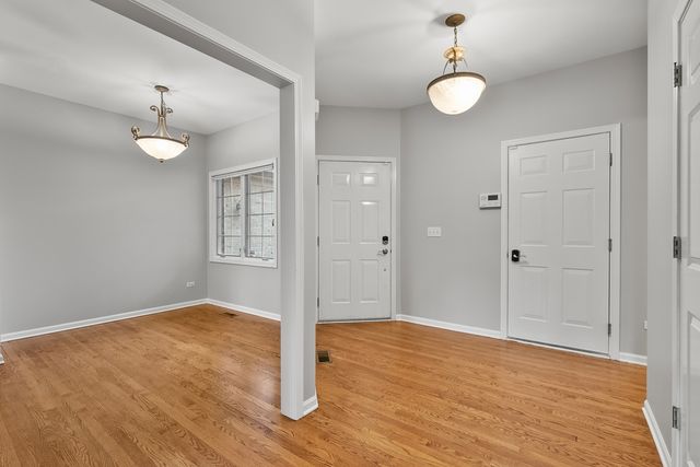 217 Winding Trails Drive, Willow Springs, IL 60480