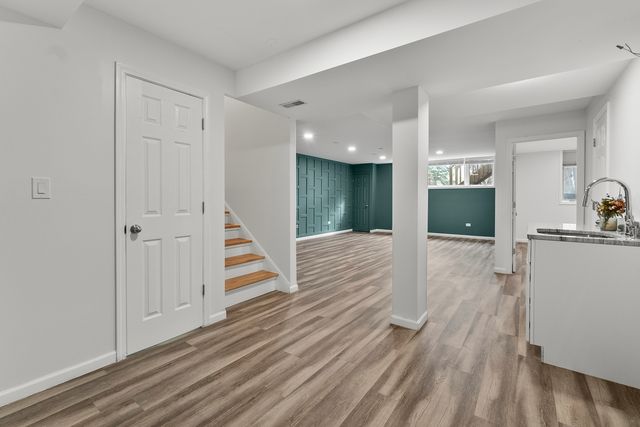 217 Winding Trails Drive, Willow Springs, IL 60480