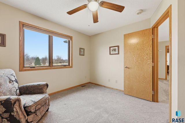 801 E Inverness Dr Drive, Sioux Falls, SD 57108