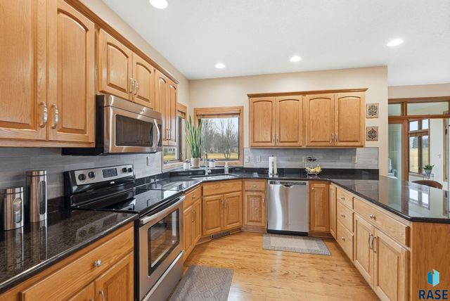 801 E Inverness Dr Drive, Sioux Falls, SD 57108