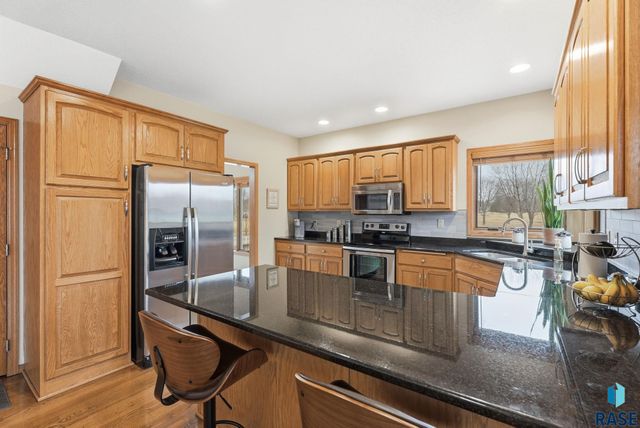 801 E Inverness Dr Drive, Sioux Falls, SD 57108