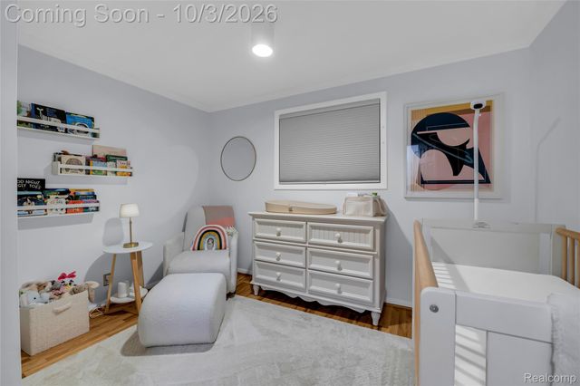 17234 Birwood Avenue, Beverly Hills Village, MI 48025