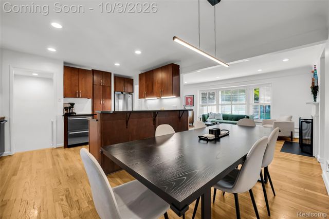 17234 Birwood Avenue, Beverly Hills Village, MI 48025