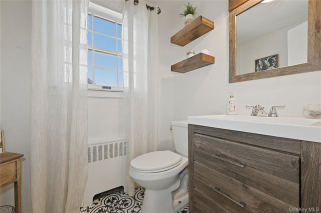 27 Chester Street, East Northport, NY 11731