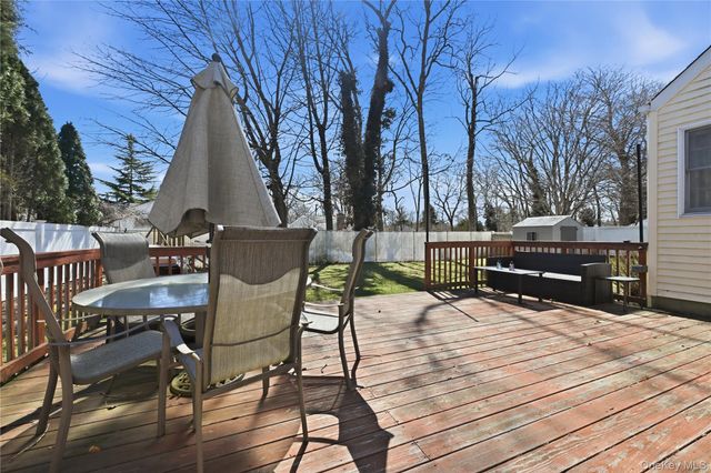 27 Chester Street, East Northport, NY 11731