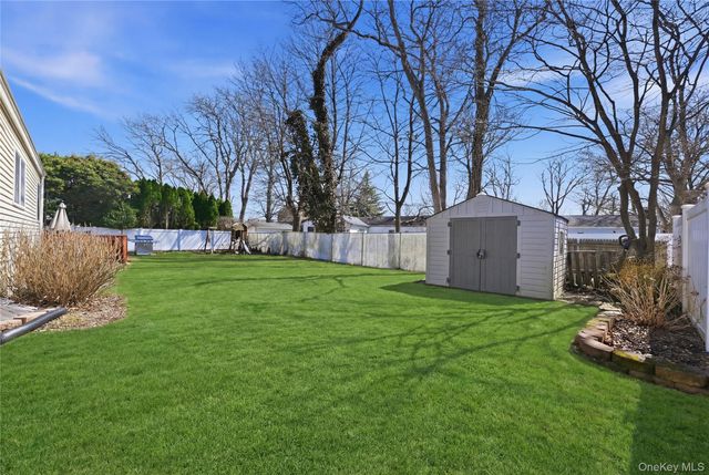 27 Chester Street, East Northport, NY 11731