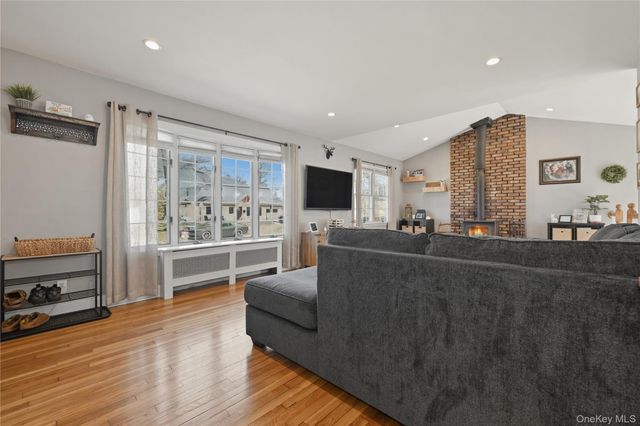 27 Chester Street, East Northport, NY 11731