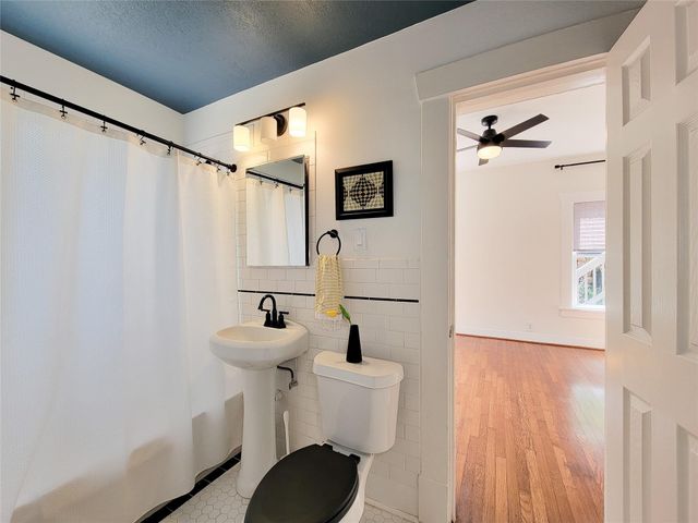 1635 Norfolk Street 2, Houston, TX 77006