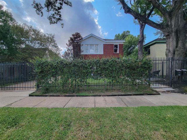1635 Norfolk Street 2, Houston, TX 77006