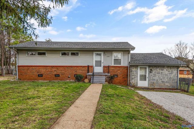 3104 Stewart Street NW, Huntsville, AL 35810