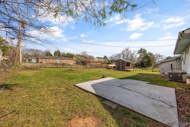 3104 Stewart Street NW, Huntsville, AL 35810