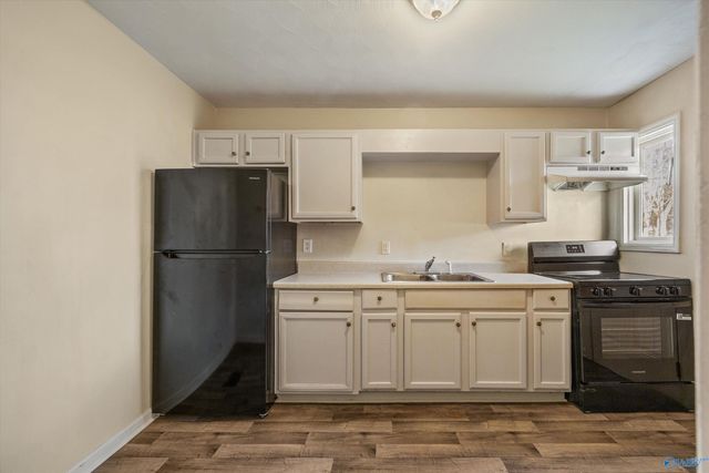 3104 Stewart Street NW, Huntsville, AL 35810